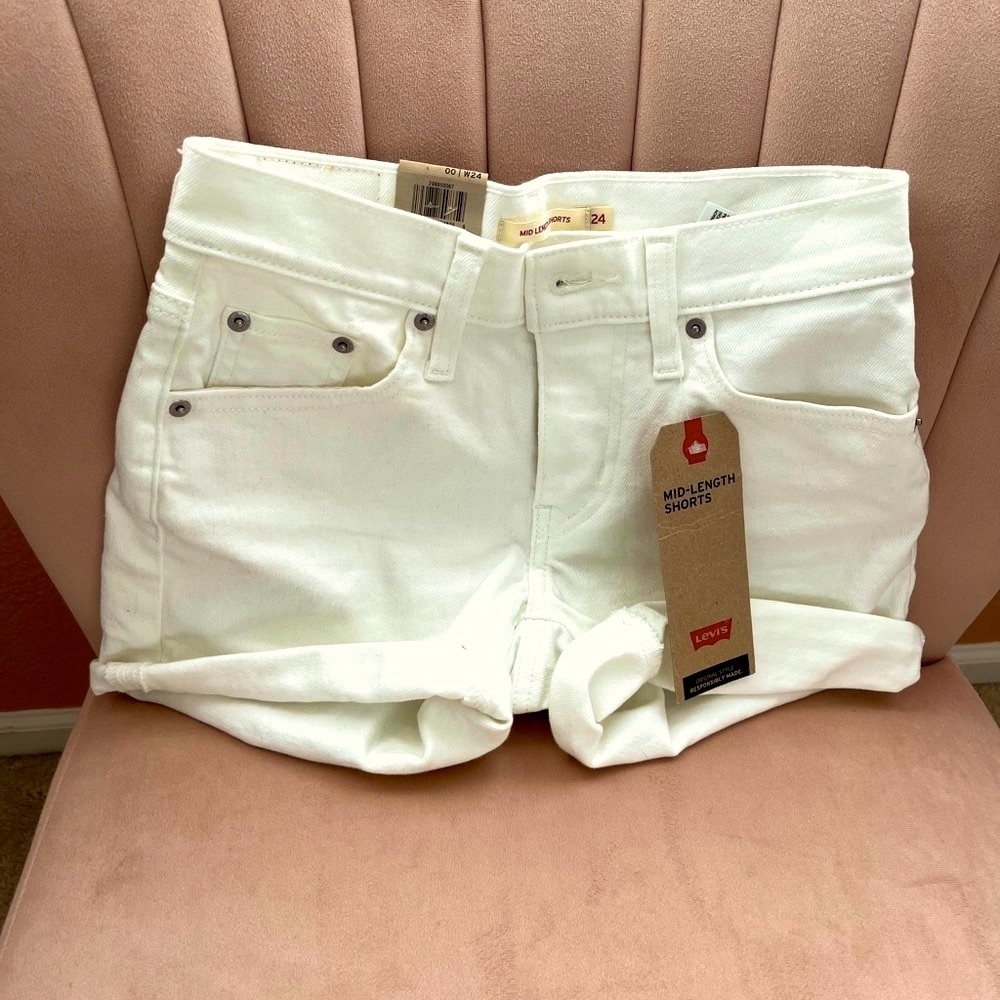 Levi’s white denim shorts